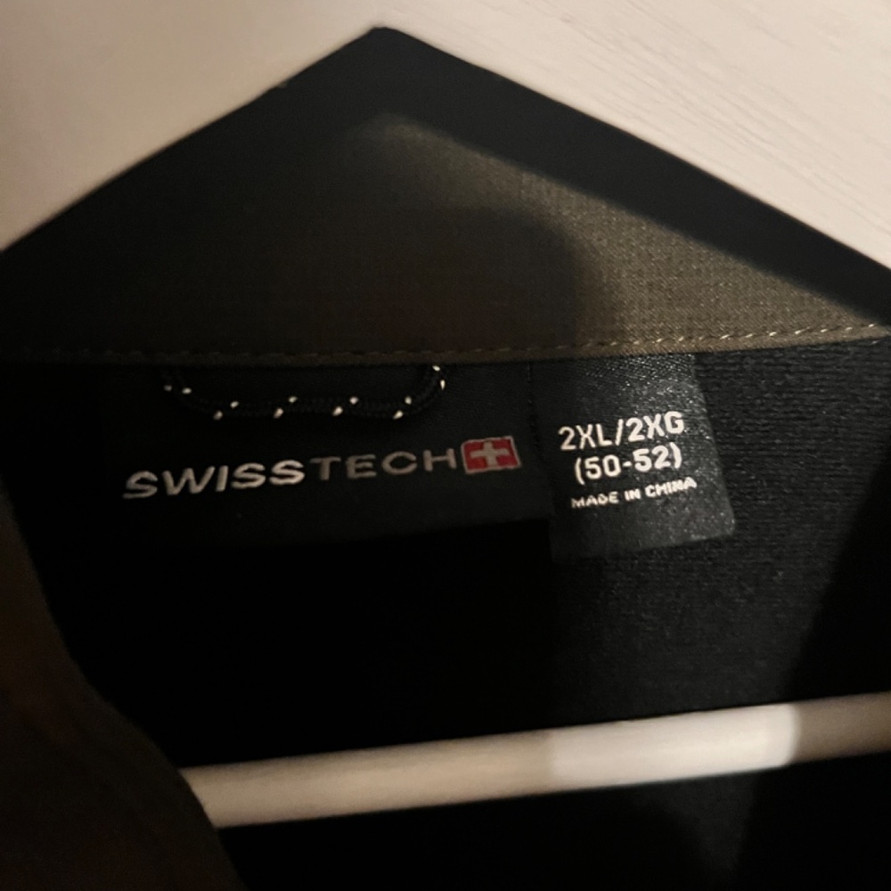 Swiss Tech Jacket - Picture 3 of 3